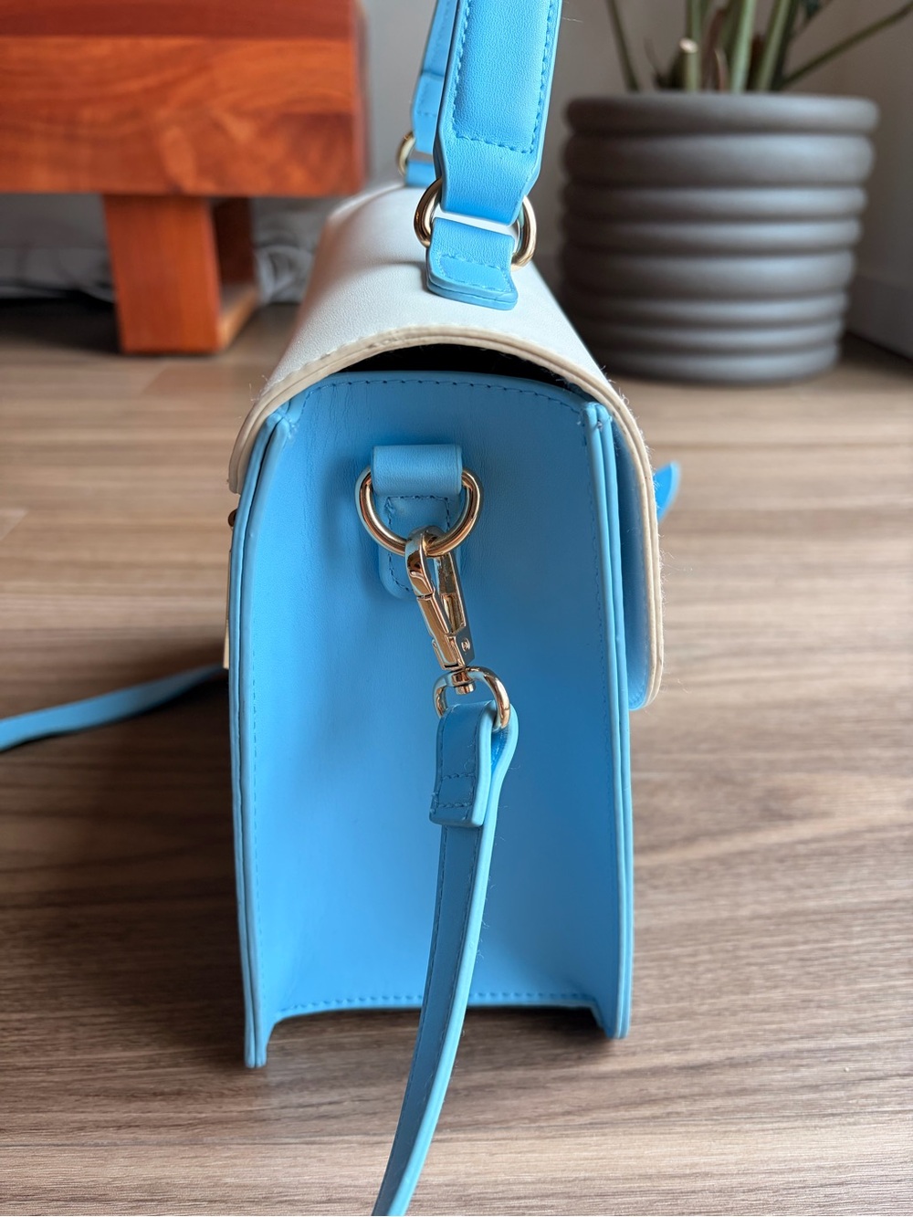 Disney Winnie the Pooh Cross Body - Picture 10 of 11